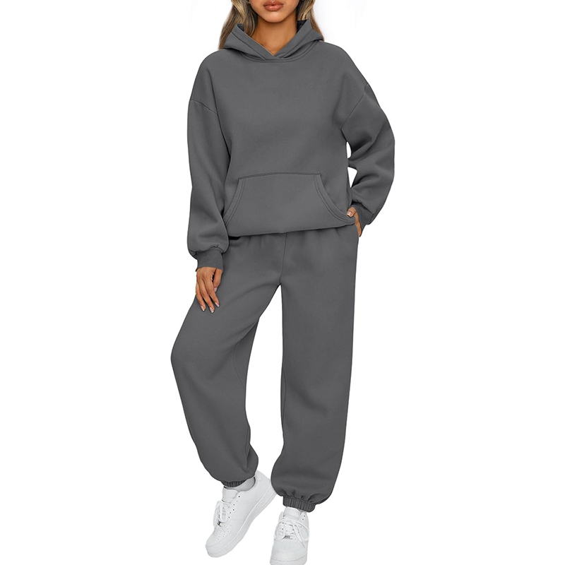 hongfeng’s womens hoodie set is designed for the perfect blend of comfort and style.
